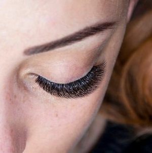 Eyelash extension with 7D Technique